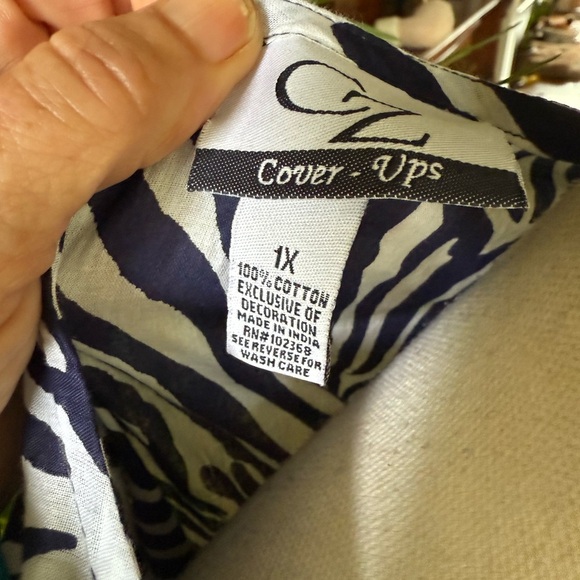CZ ladies, V-neck 100% cotton cover-up size 1X excellent condition, Navy white - Picture 6 of 10